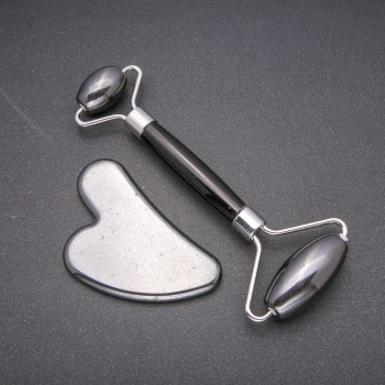 Conjunto de masajeadores de piedra natural hematita con rodillo (longitud aproximada 14 cm) + gua sha (5×8 cm ±), metal plateado