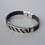 Pulsera masculina de caucho con inserciones metálicas