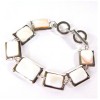 Rebaja. Pulsera de madreperla con montura lisa, piedra rectangular 18×22 mm y 15×20 mm, longitud 18–21 cm