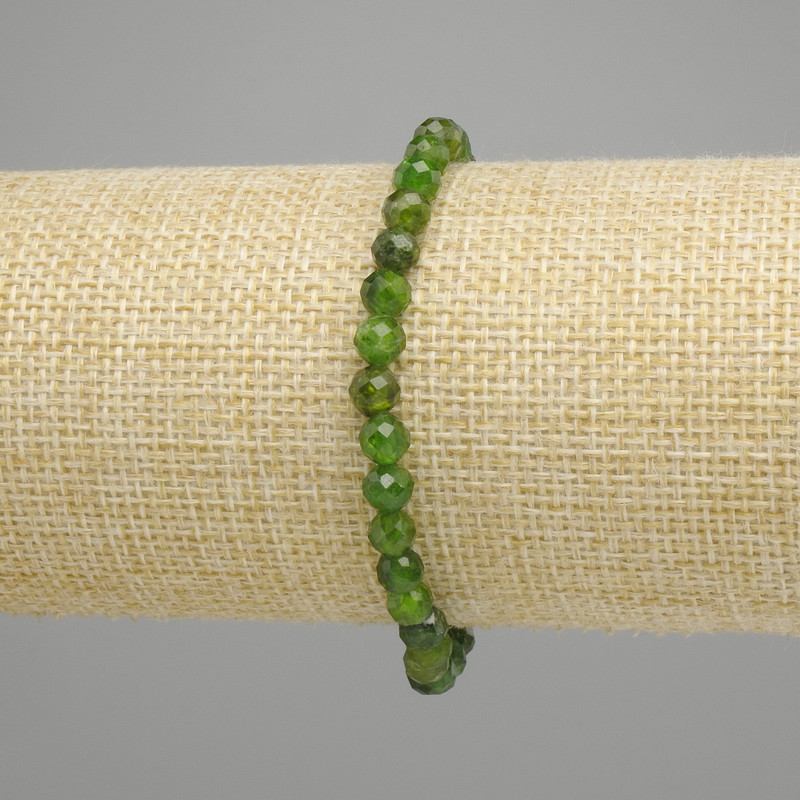 Pulsera diopsida perla facetada de 5 mm, longitud 18 cm ± elástica
