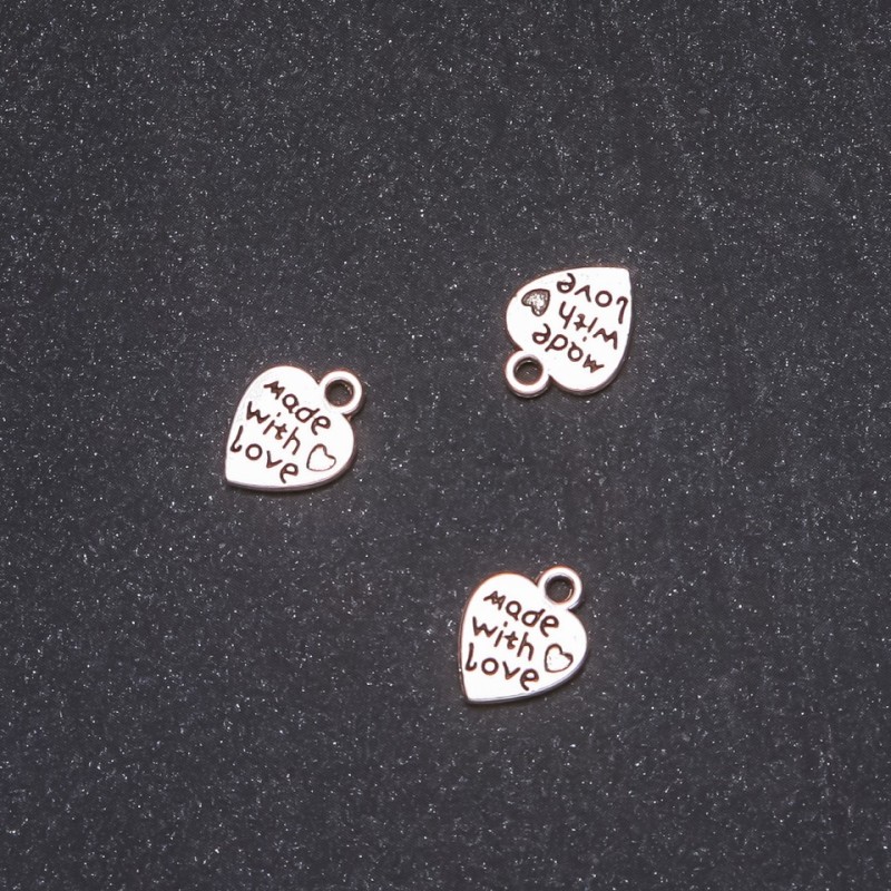Colgante Corazón 9×12 mm, envasado 20 g ±31 piezas