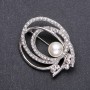 Broche de perla en color plata blanca, 57×30 mm