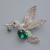 Broche-colgante «Pájaro Colibrí» cristal verde, strass camaleón, metal plateado 52x47 mm